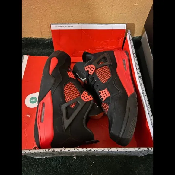 Jordan 4 Red Thunder